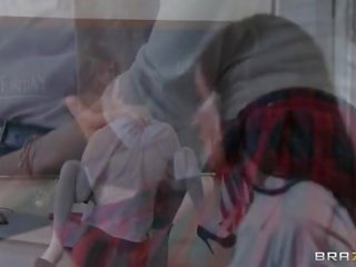 Schoolgirls makakakuha ng baliw para nila guro film