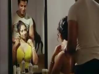 Indian perky actress bathing in softcore mallu clip