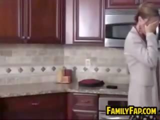 Matka v zákon jebanie v the kuchyňa