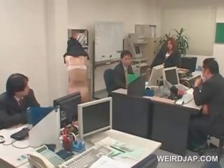 Glorious aziýaly ofis diva sexually tortured at work