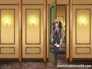 Travestido follada en escuela lavabo en hentai vídeo