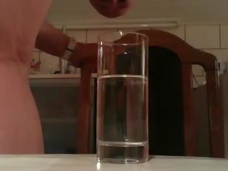 Huge 6 Times Underwater Cumshot In A Glass Of Water !