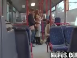 Mofos b sides - bonnie - publisks pieaugušais filma pilsēta autobuss footage.