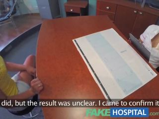 Fakehospital traviesa enfermera tests potentially embarazada pacientes sensitivity