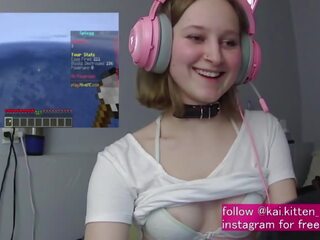 Gamer young woman Spanks for Every Respawn and Cums While Playing Minecraft adult clip clips