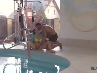 Black4k seks klamber koos ujumine coach, tasuta hd täiskasvanud video 0c