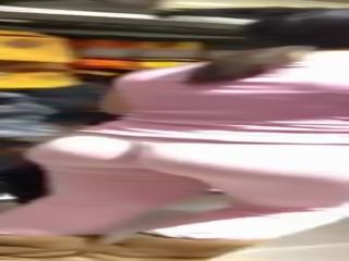 Щирий азіатська підліток дупка в рожевий легінси