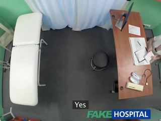 Fakehospital handy uomo prende a cazzo infermiera