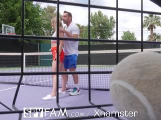 Spyfam vaihe bro antaa vaihe sis tennistä lessons & iso phallus