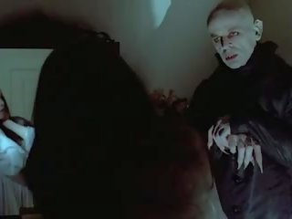 Nosferatu vampir bites jungfrau mädchen, kostenlos dreckig klammer f2