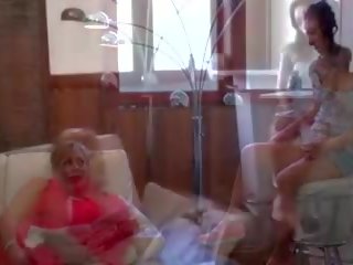 Auntie नाटकों साथ उसकी niece, फ्री aunties x गाली दिया वीडियो 69