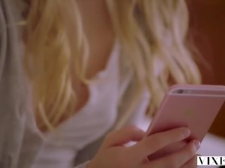Füchsin zwei blondinen haben wahnsinnig geil sex video mit riese stechen